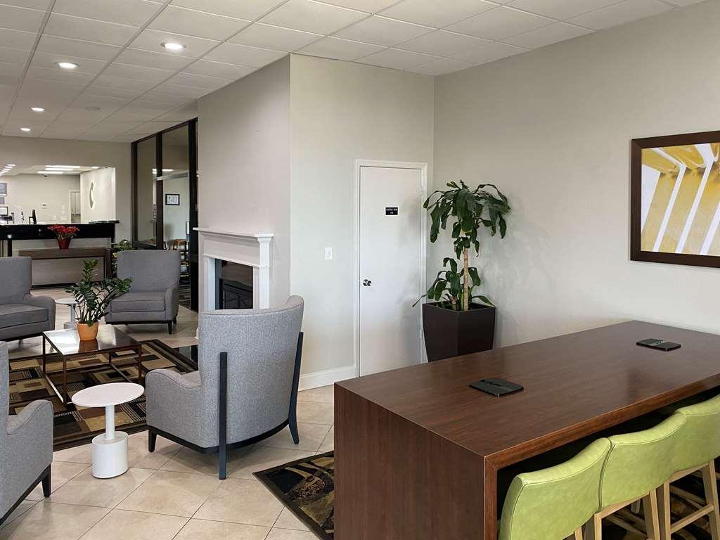Mainstay Suites Conover-Hickory Интерьер фото